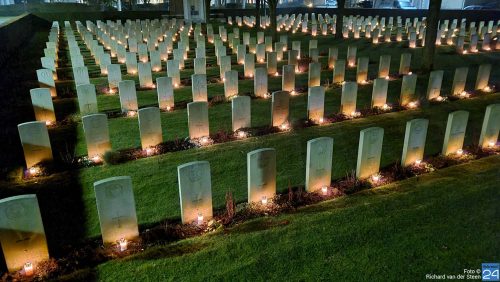 Lichtjes-op-Oorlopgsgraven-Nederweert-War-Cemetary-Richard-van-der-Steen-21