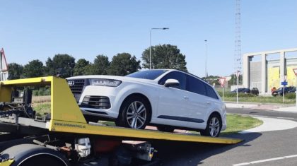 Mogelijk-gestolen-auto-in-beslag-genomen