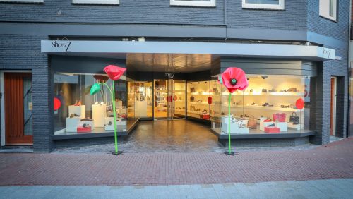 Nieuwe-shoenwinkel-Shoezz-bij-Glamz-Weert-1