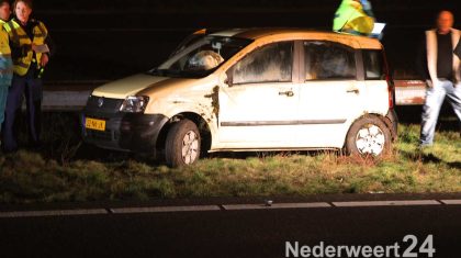 Ongeval A2 auto in vangrail