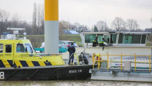 Ongeval-Maas-binnenvaartschip-Baarlo-5