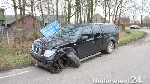 Ongeval Molenbrugweg Swartbroek twee personen auto's tegen elkaar