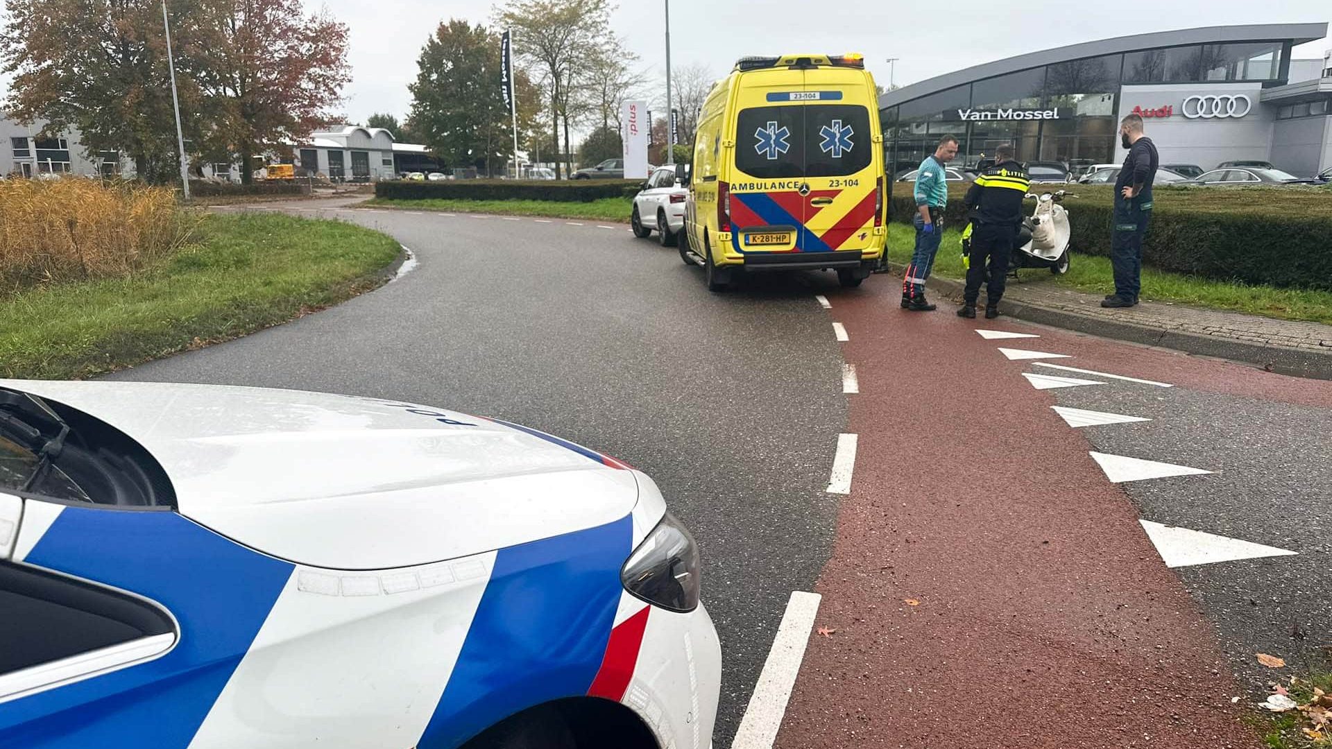 Ongeval-scooterrijder-eenzijdig-Edisonlaan-Weert-1