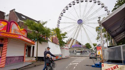 Opbouw-kermis-Weert-vrijdagmorgen-5