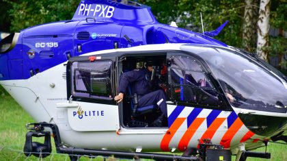 Politiehelikopter-zoekt-naar-vermiste-man-in-Nederweert-10