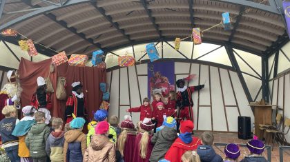 Sinterklaasintocht-in-Nederweert-Eind-weer-groot-succes5