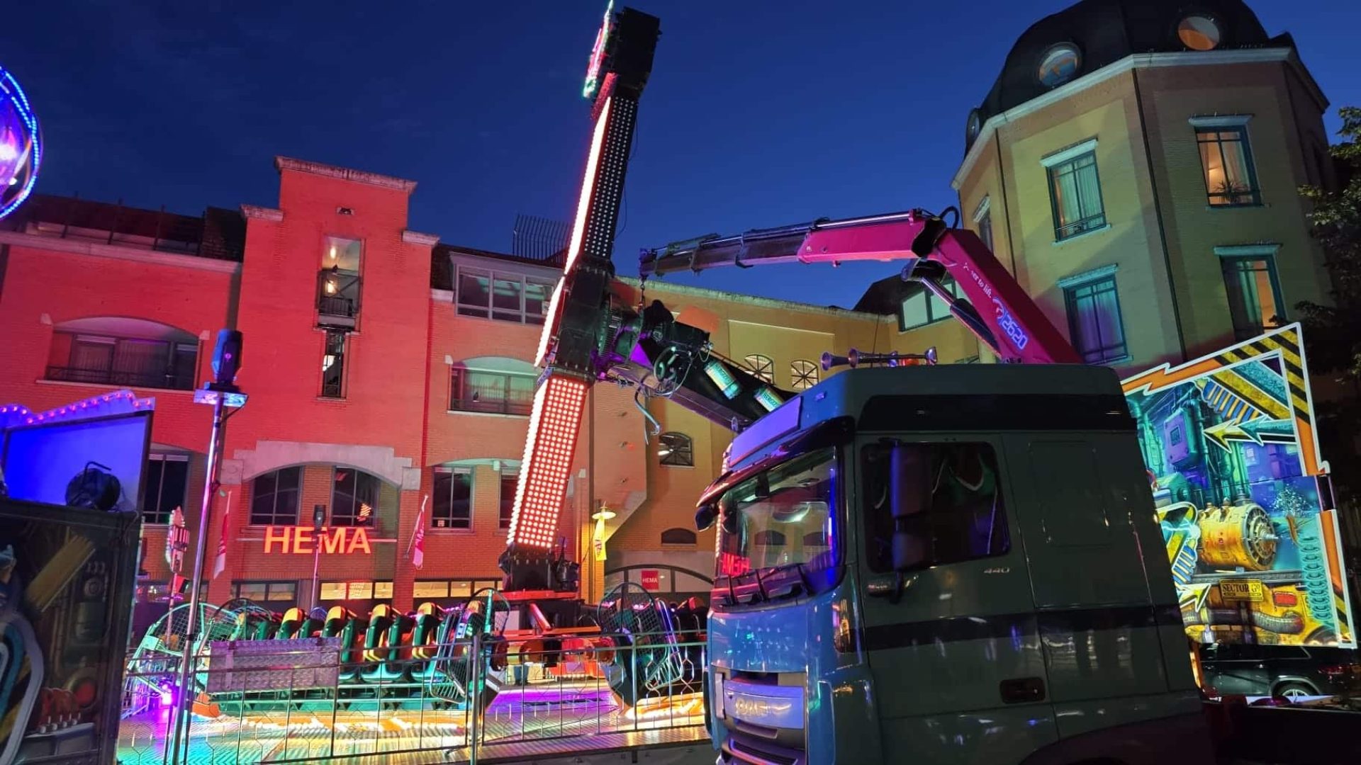 Spectaculaire attractie niet meer open tijdens Weert kermis 1