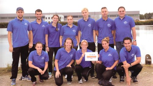 Teamfoto-Greep-naar-de-hoorn