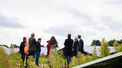 Tweede-Kamerlid-Silvio-Erkens-bezoekt-zonnepark-Altweerterheide