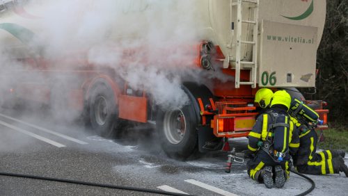 Vrachtwagenbrand-N275-Nederweert-4