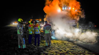 Vrachtwagenbrand-snelweg-A2-afslag-Weert-Noord-4