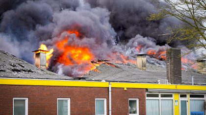 Zeer-grote-brand-Bloemerstraat-1-1