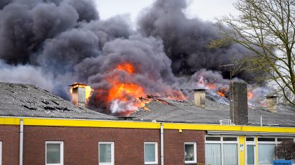 Zeer-grote-brand-Bloemerstraat-6