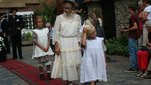 historische-modeshow-in-Eynderhoof-2