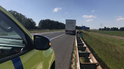 vrachtwagen-met-pech